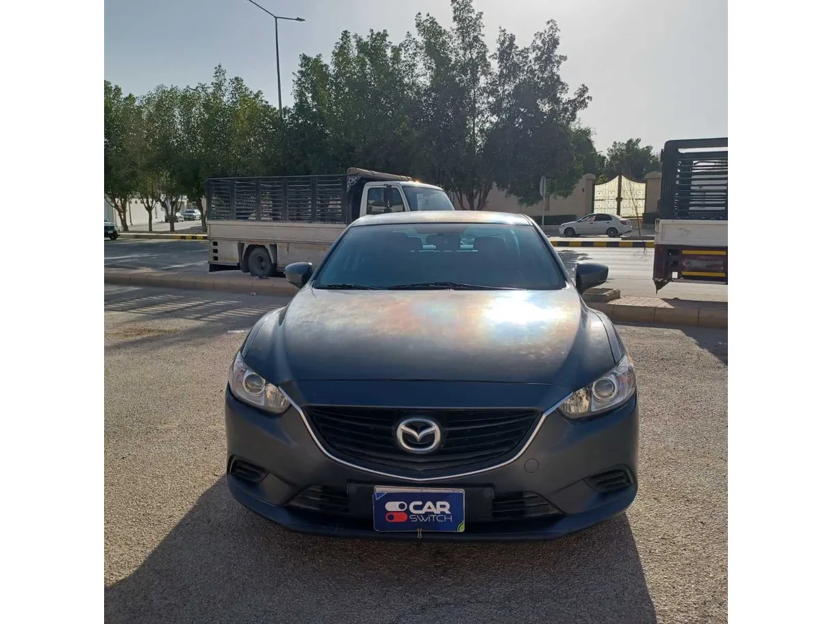 Car image 2