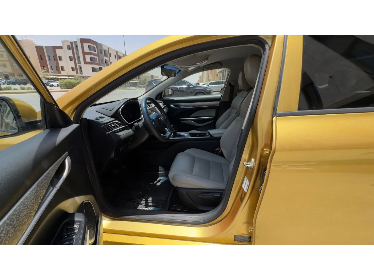 Car image 10
