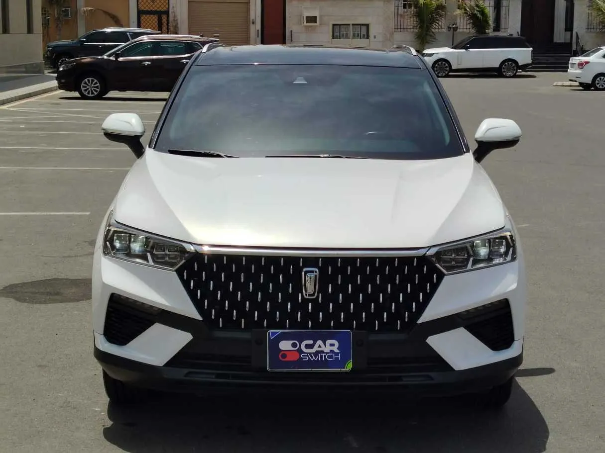 Car image 2