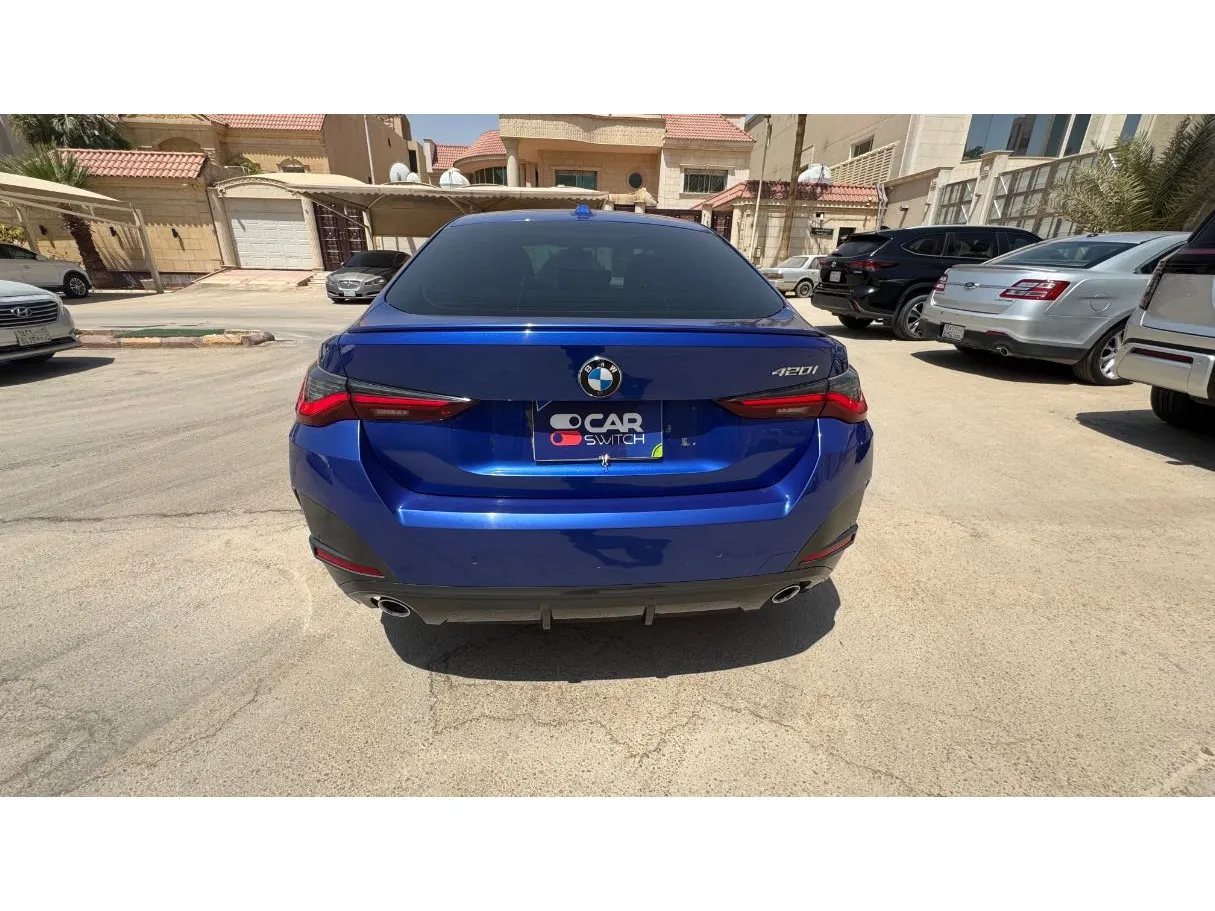 Car image 6