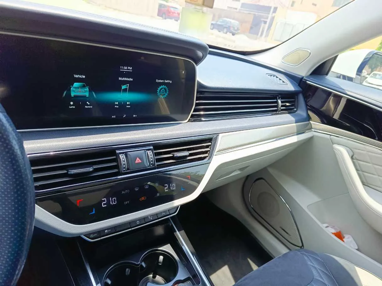 Car image 21