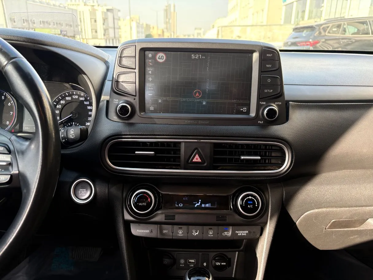 Car image 20
