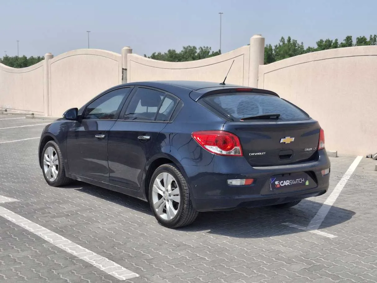 Car image 7