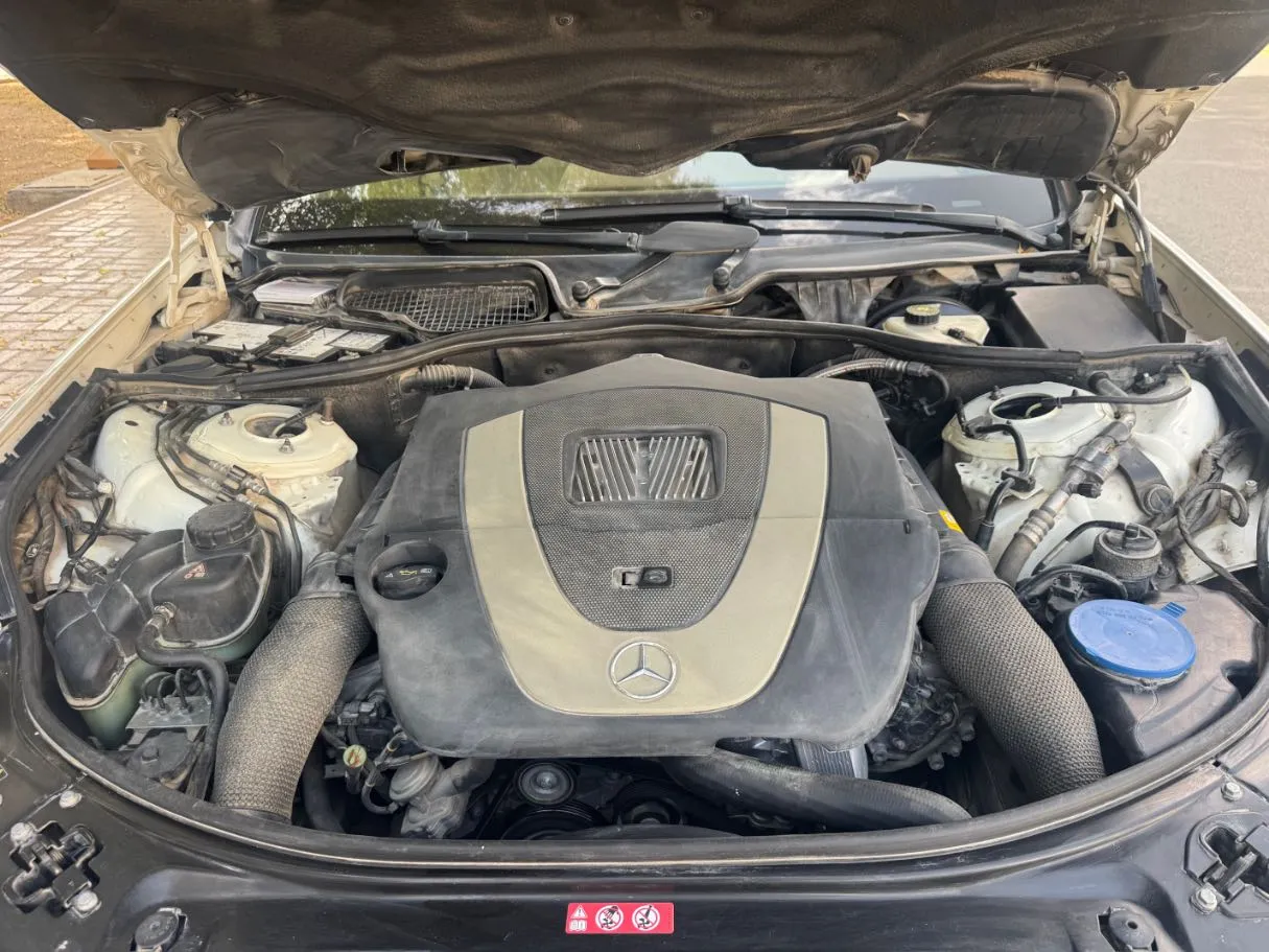 Car image 24
