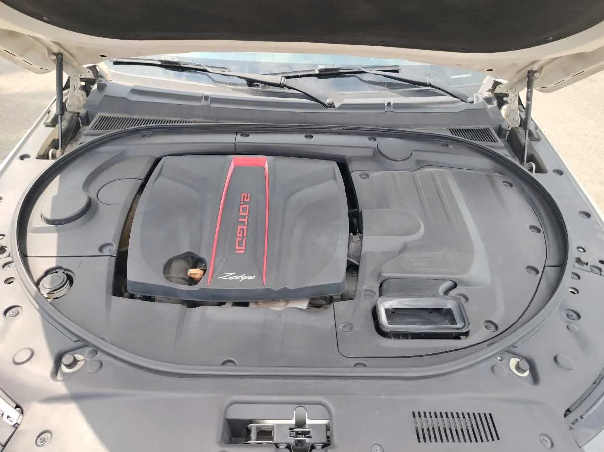 Car image 38
