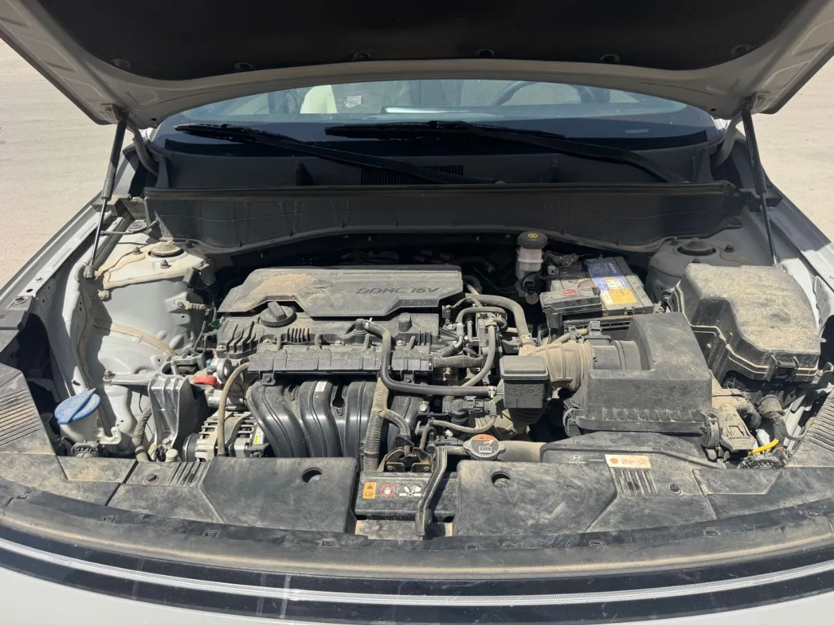Car image 21
