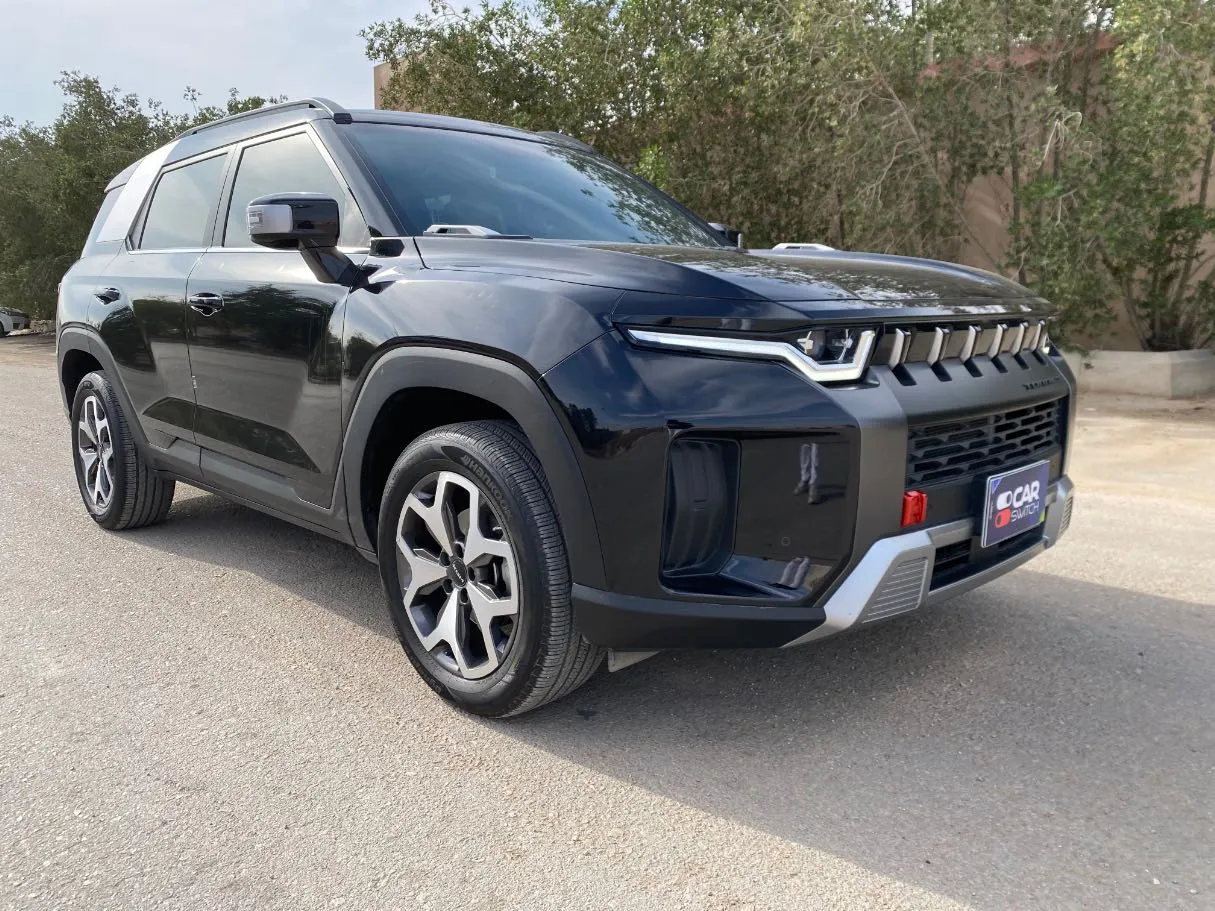 Car image 3