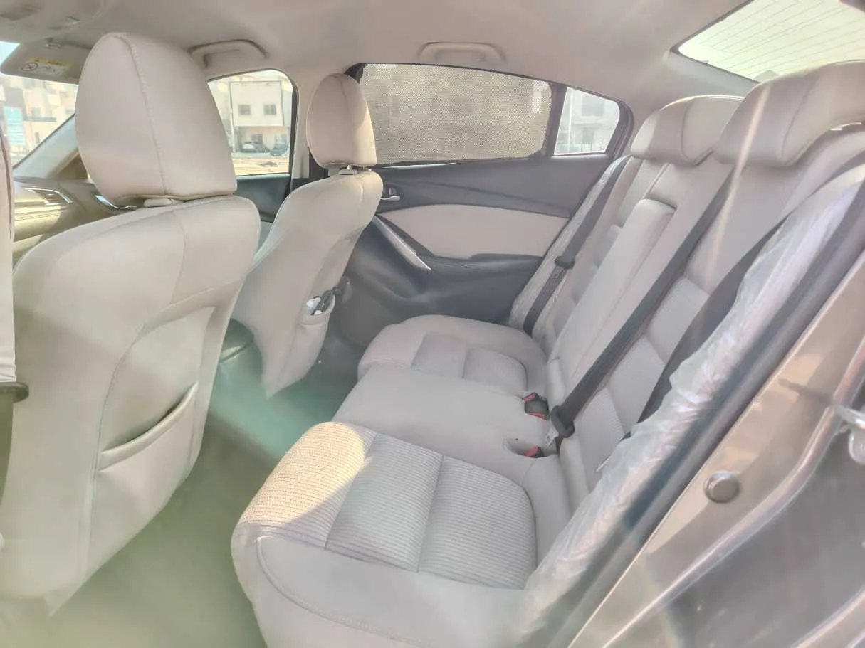 Car image 20