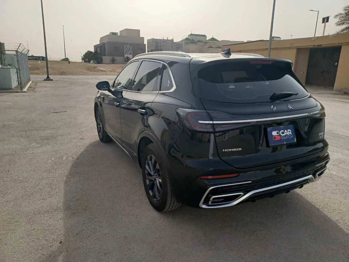Car image 7