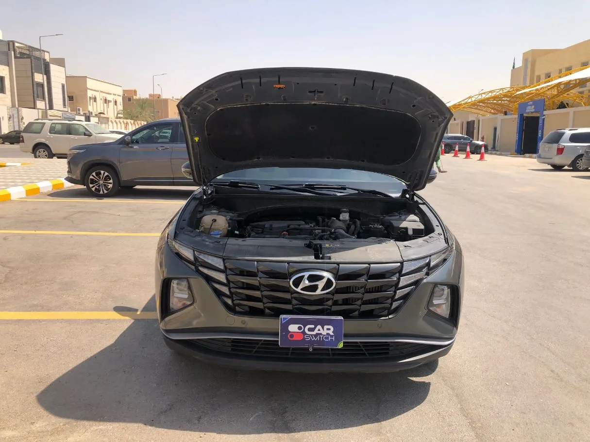 Car image 23