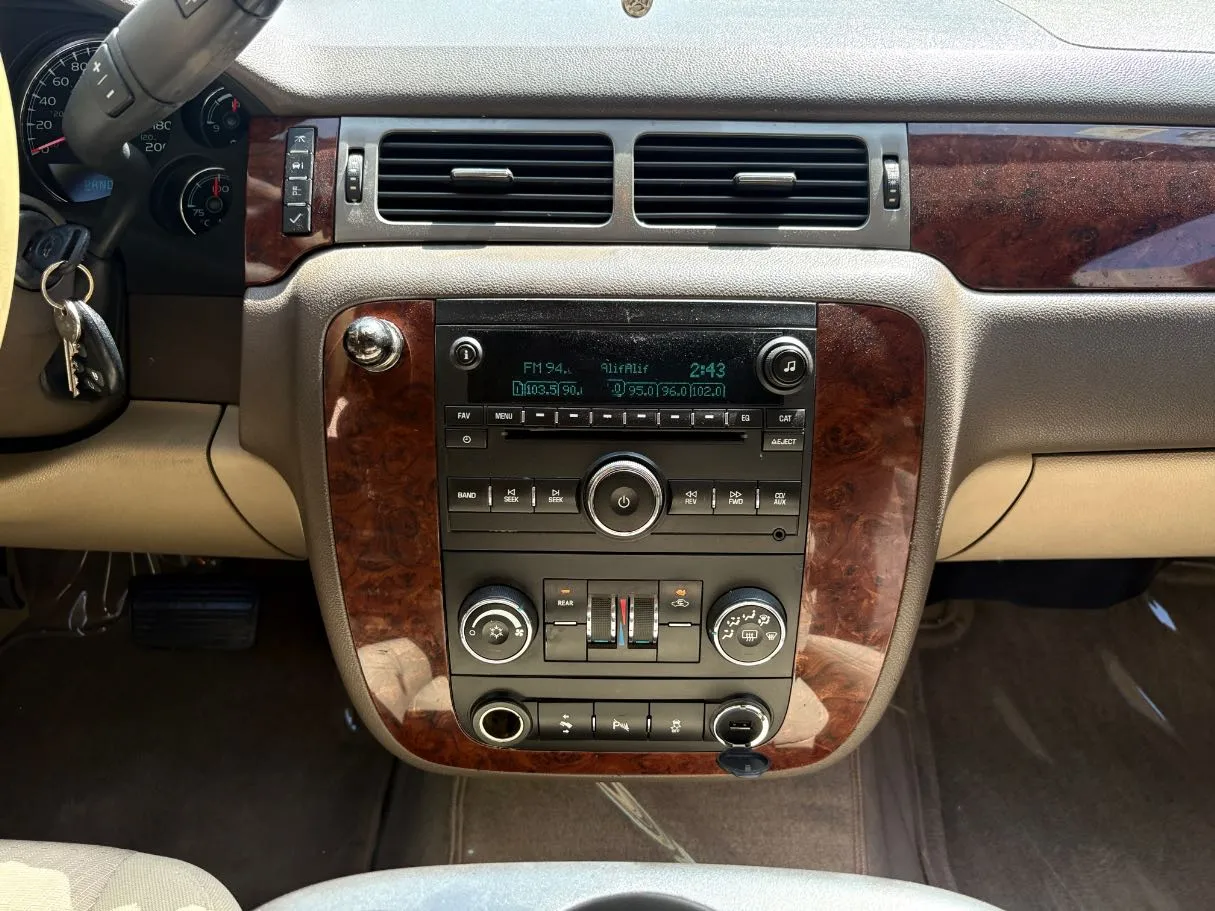 Car image 20