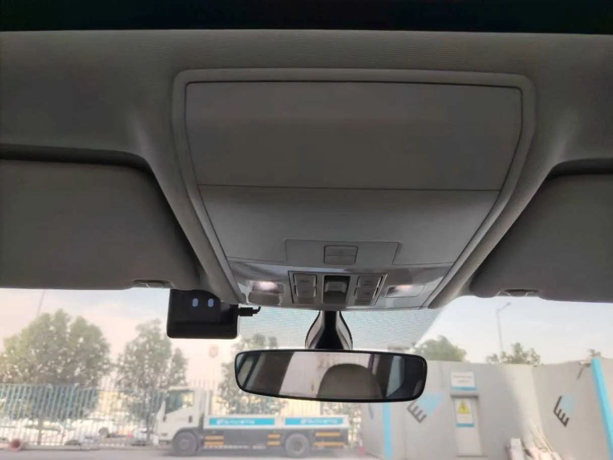 Car image 20