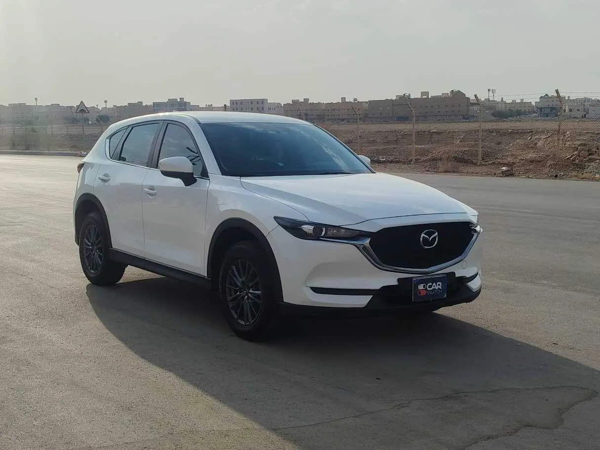 Car image 3