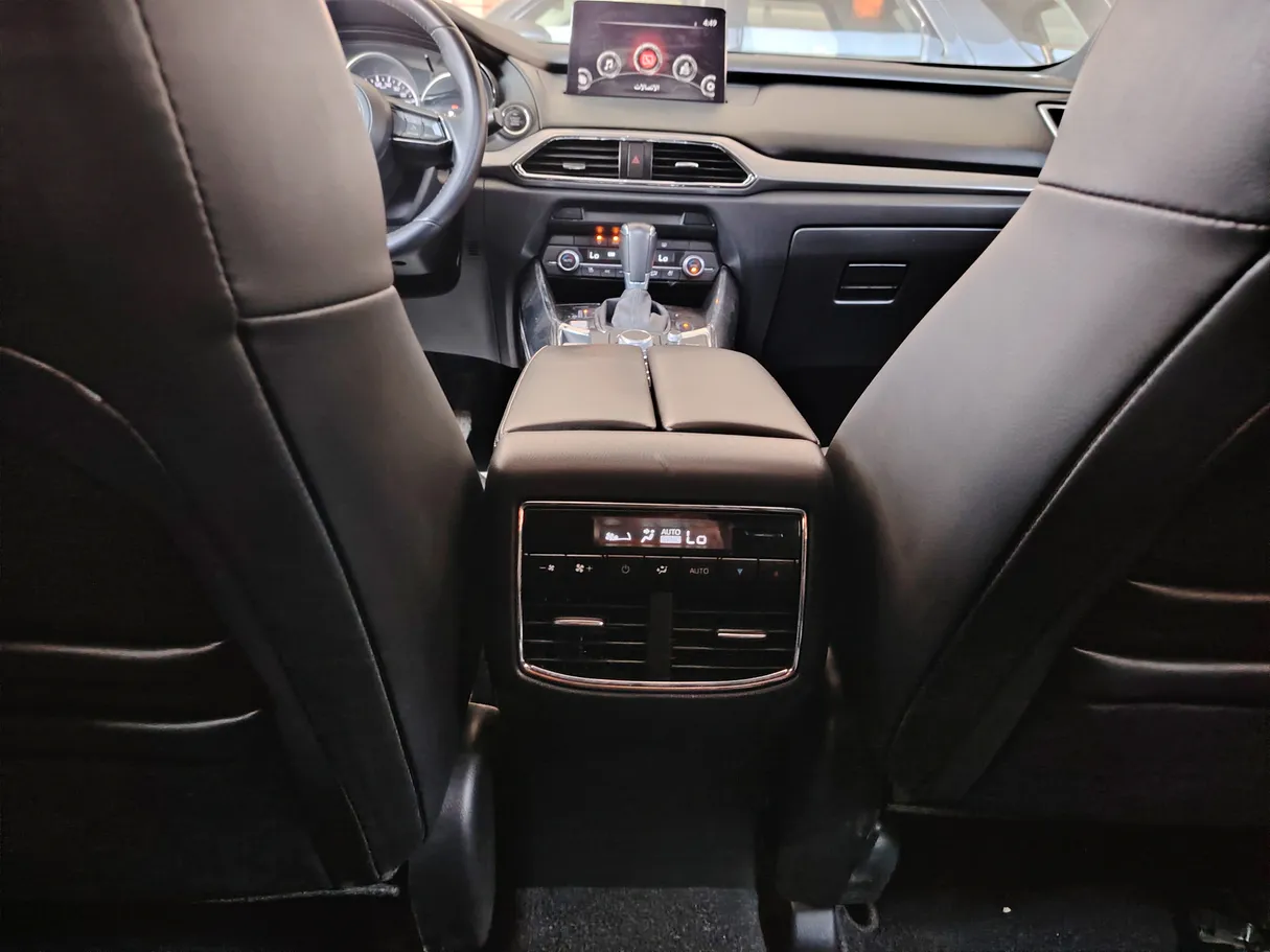 Car image 34