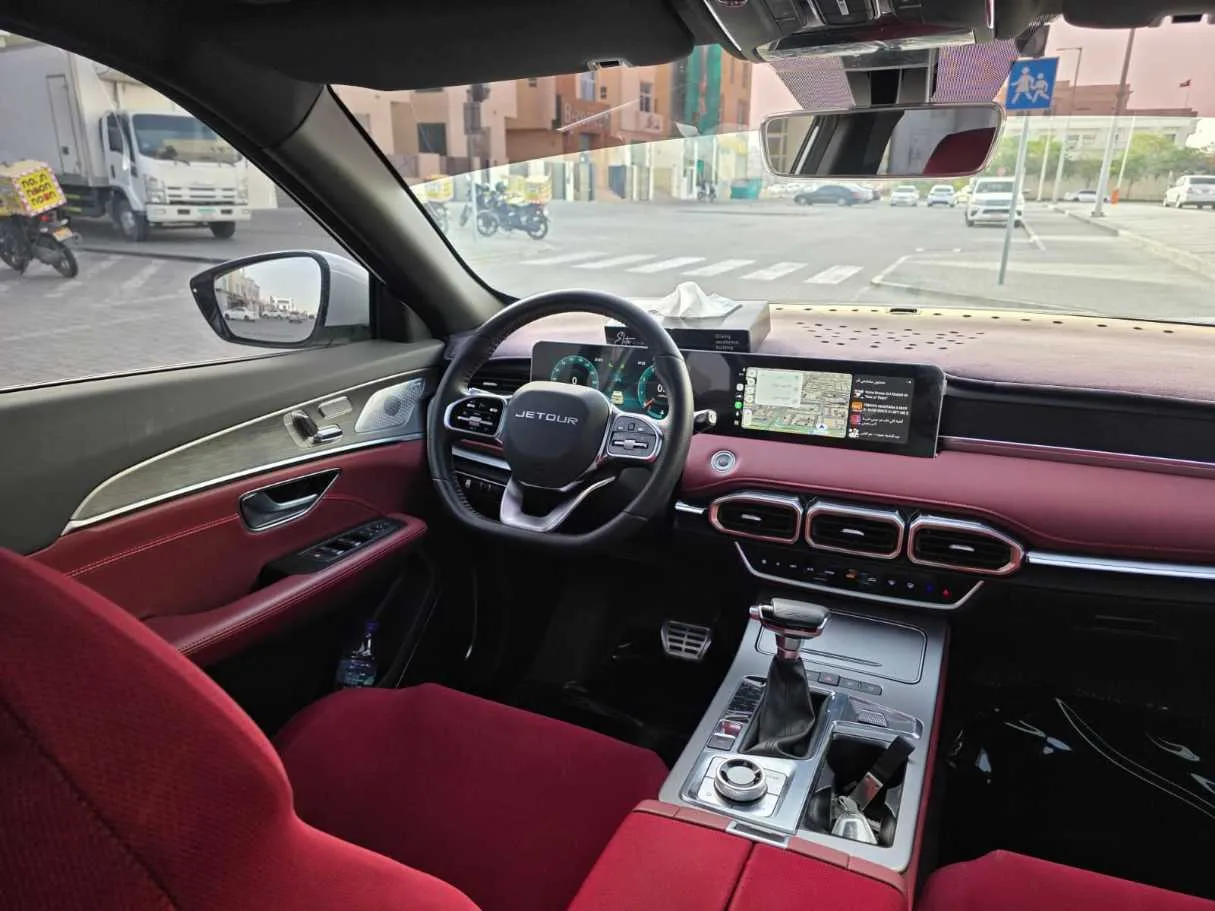 Car image 13