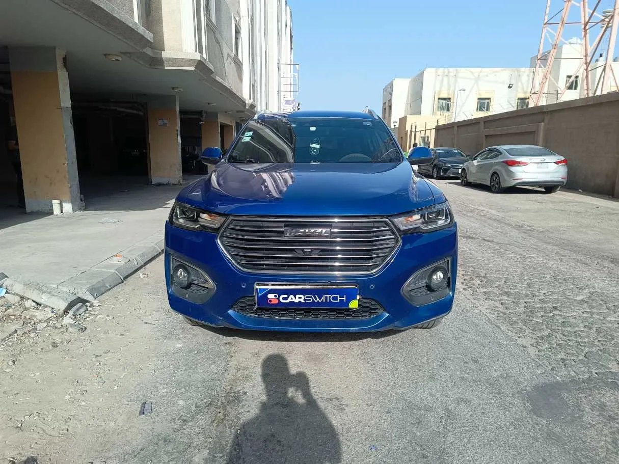 Car image 2