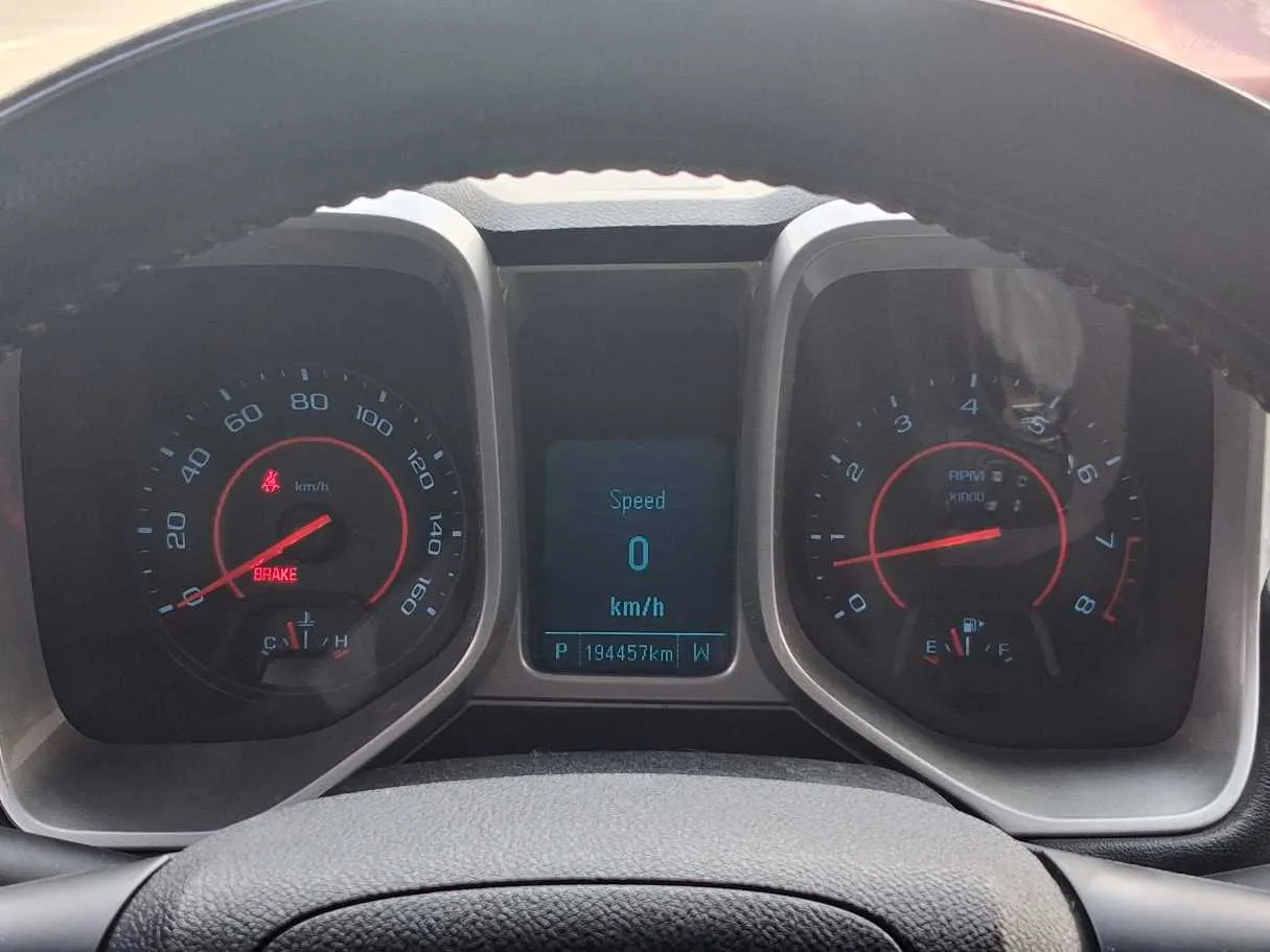 Car image 19