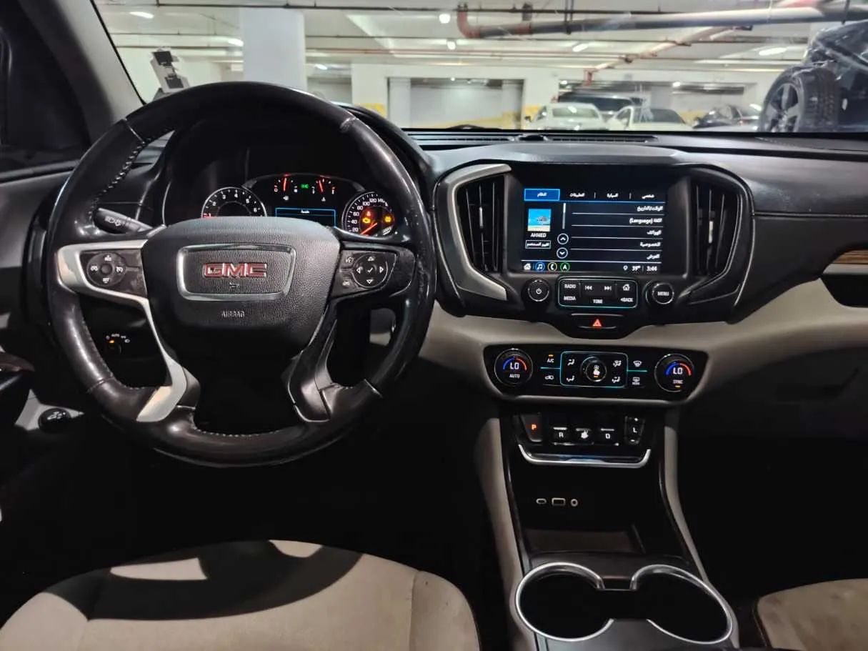 Car image 18