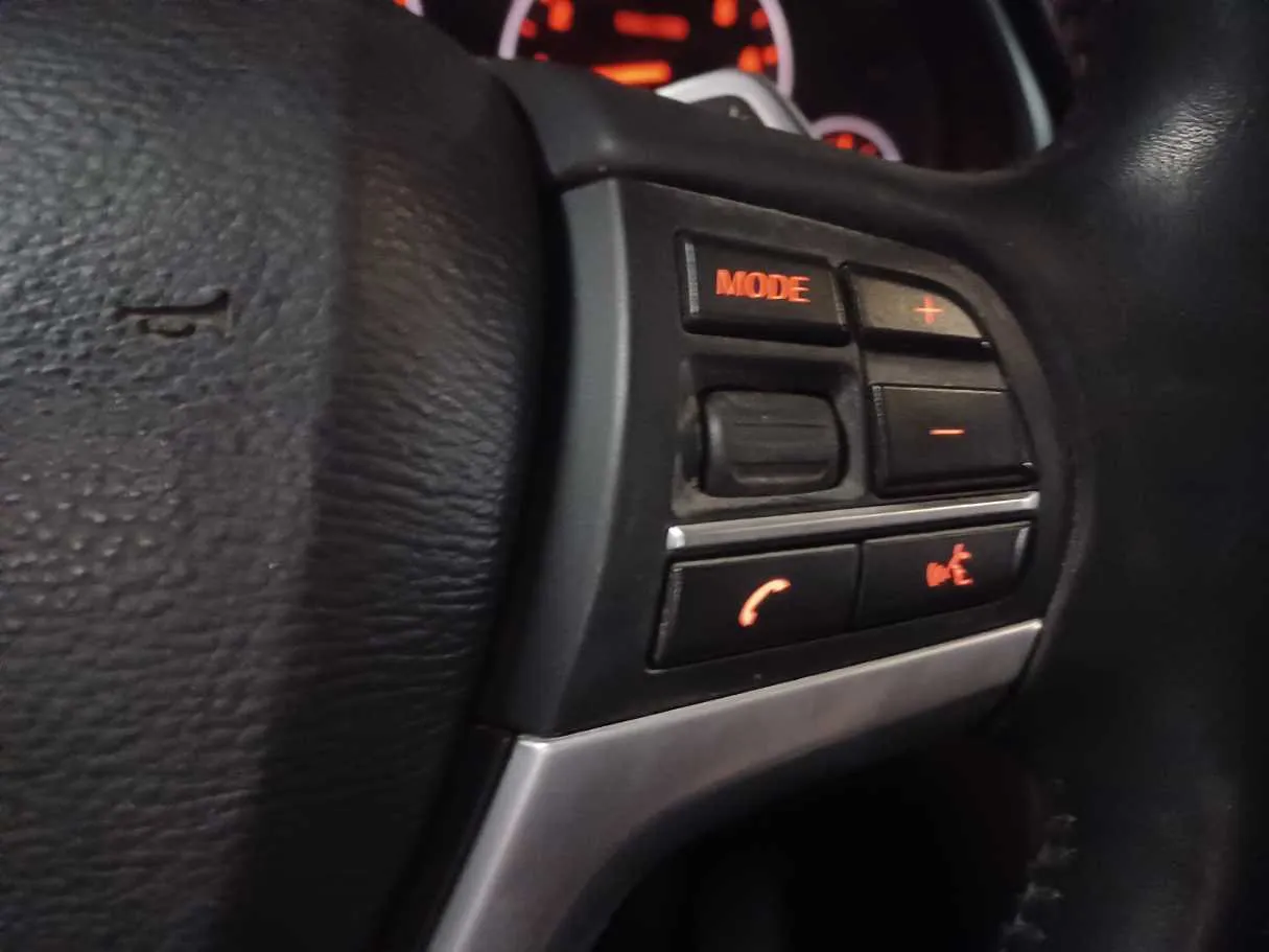 Car image 24