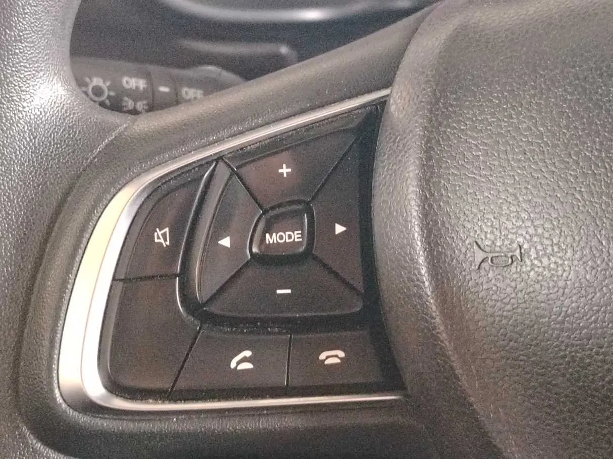 Car image 23