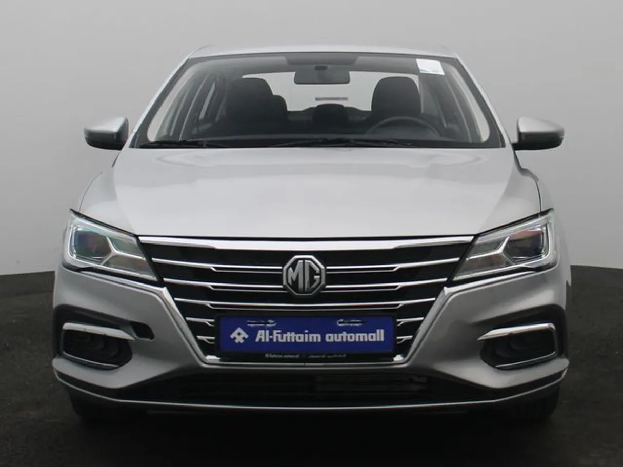 Car image 11