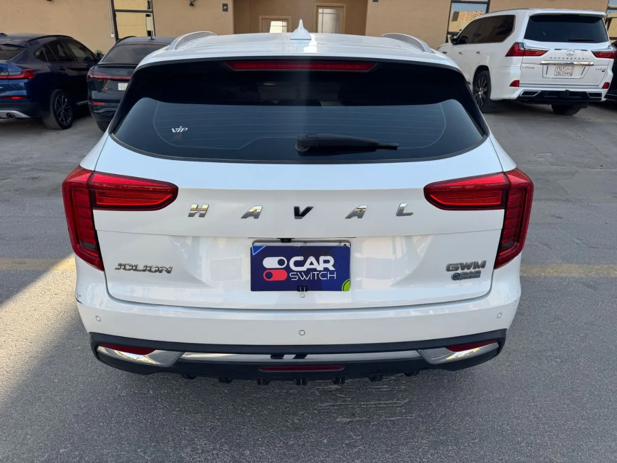 Car image 6