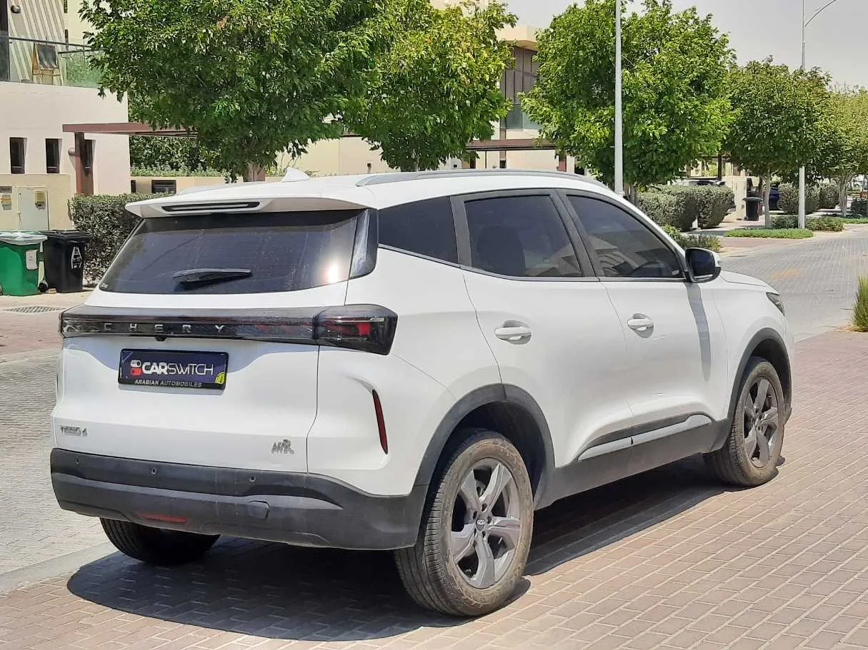Car image 5