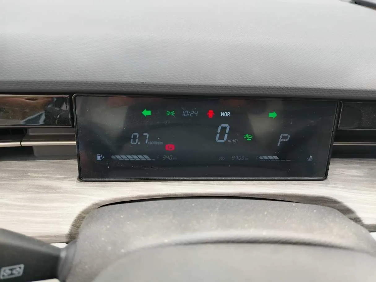 Car image 20