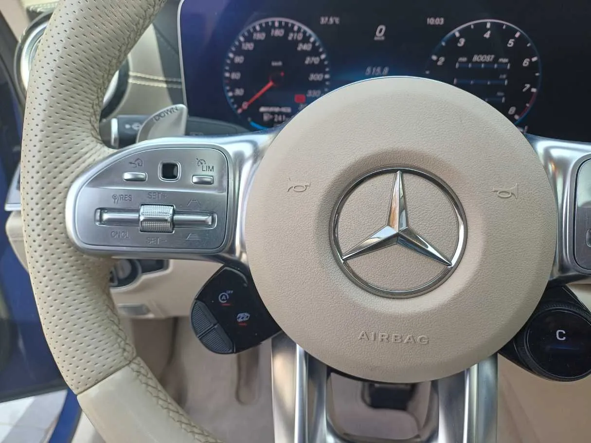 Car image 20