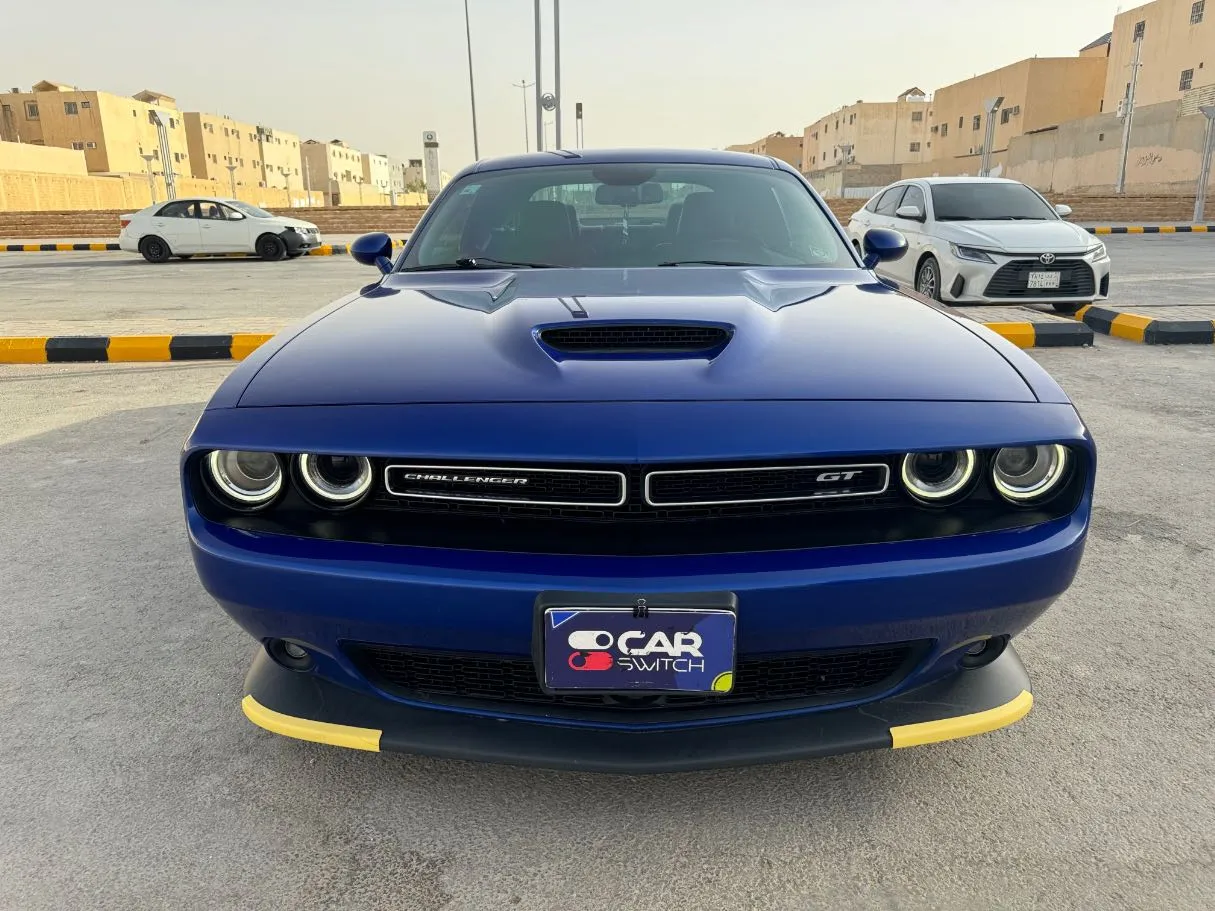 Car image 2