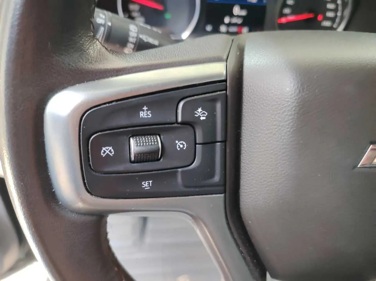 Car image 43