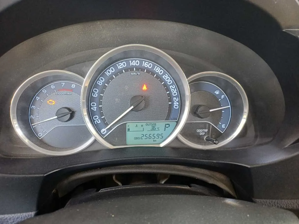 Car image 19
