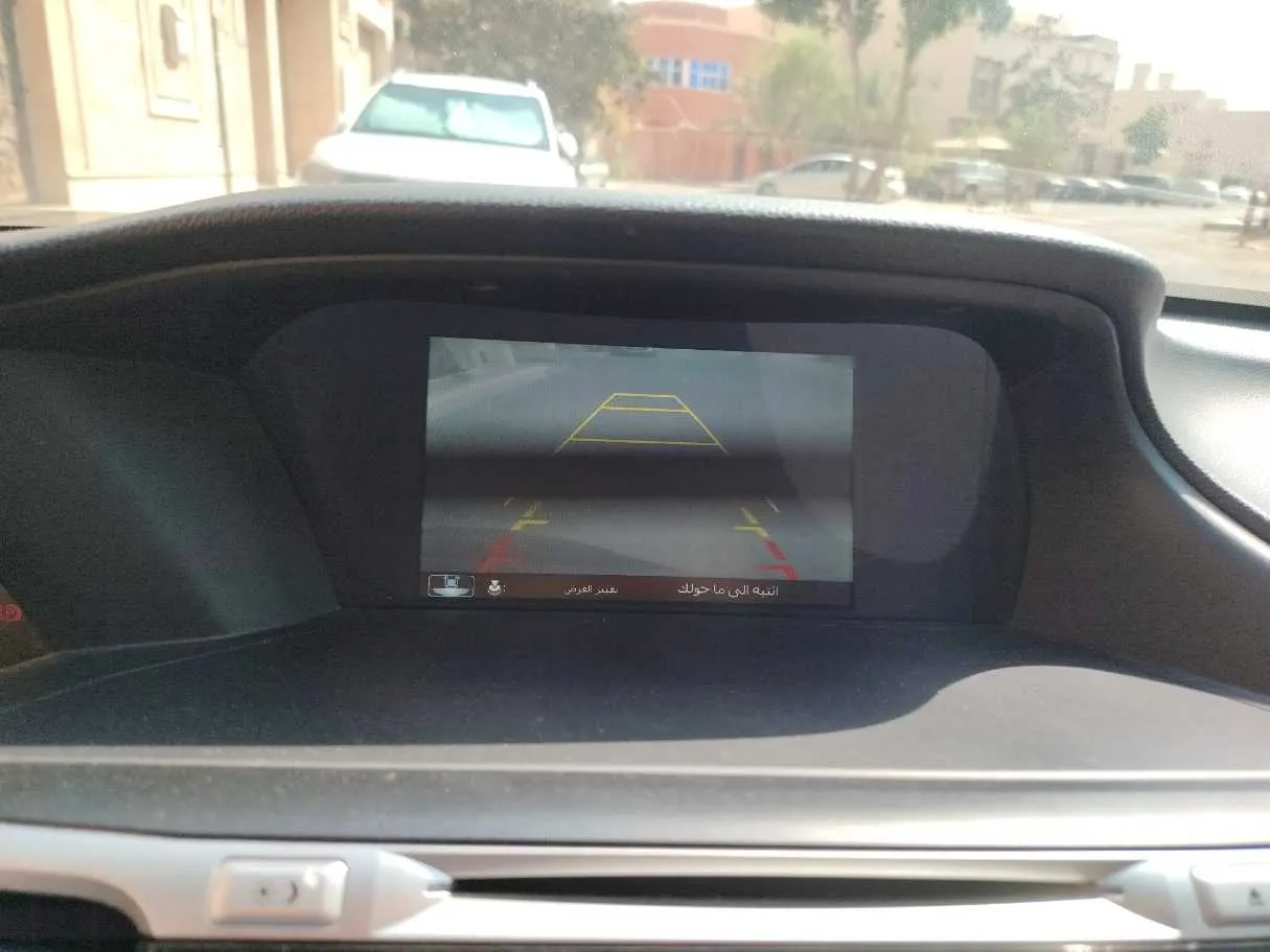 Car image 39