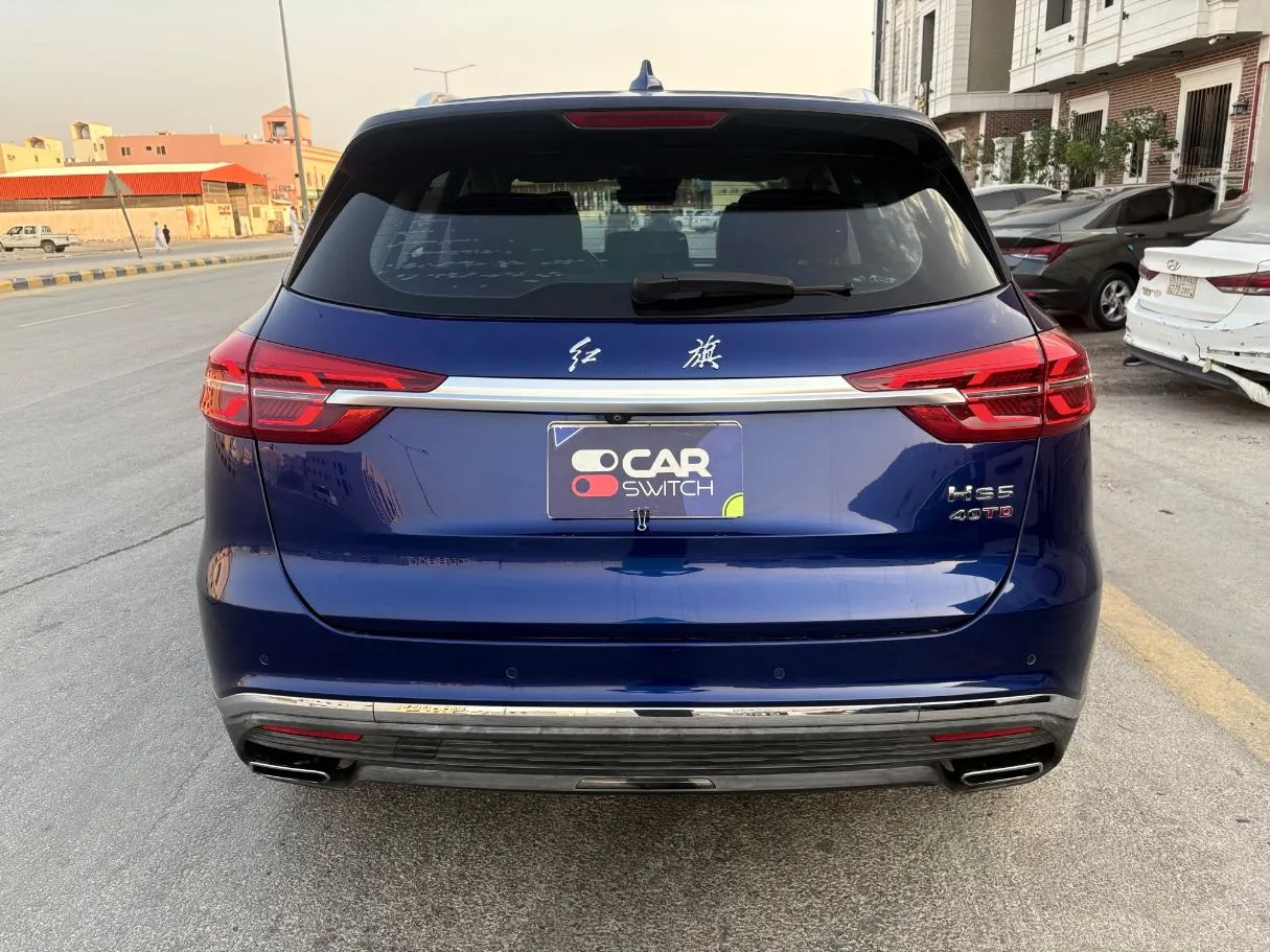 Car image 6