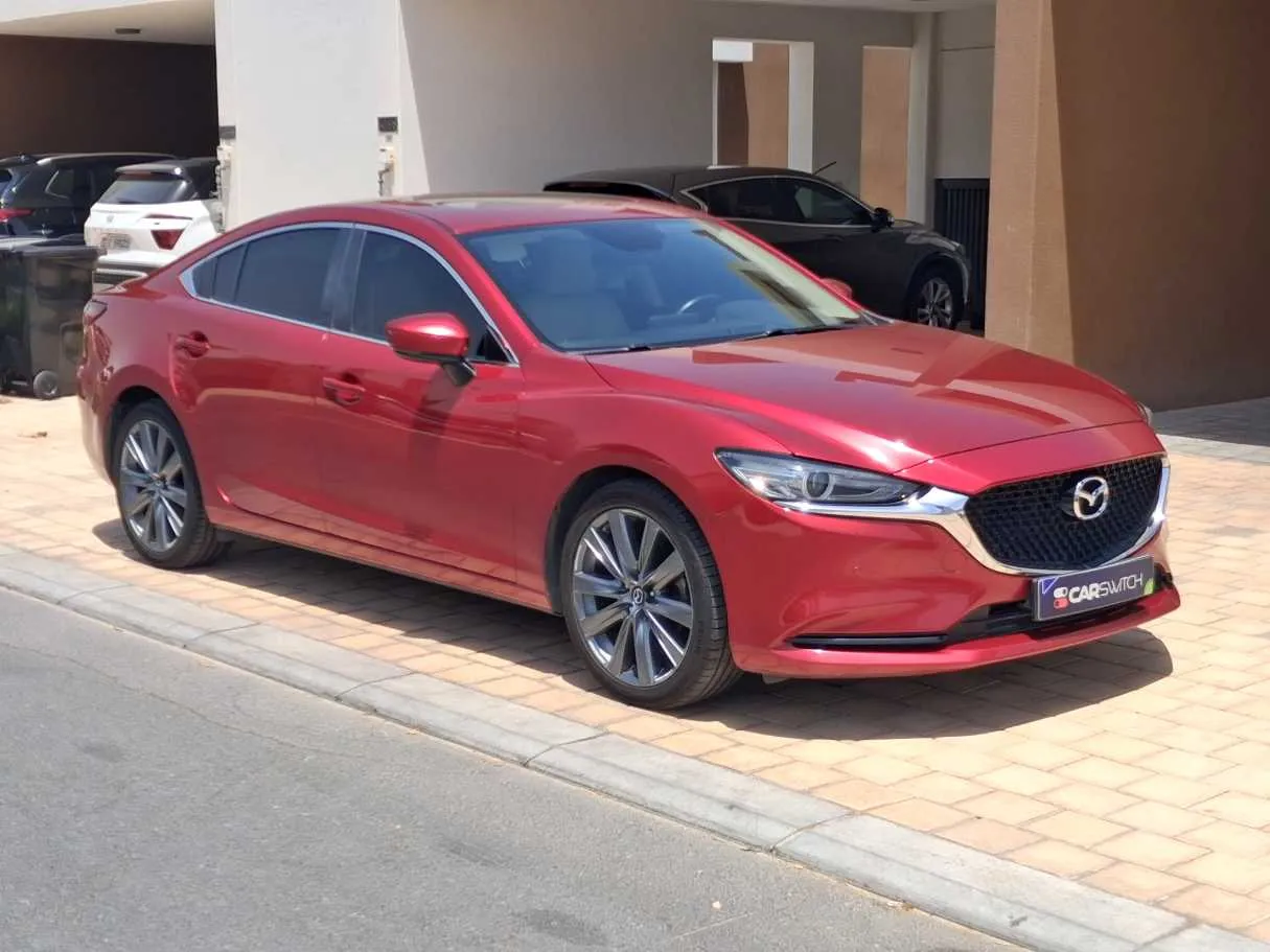 Car image 3