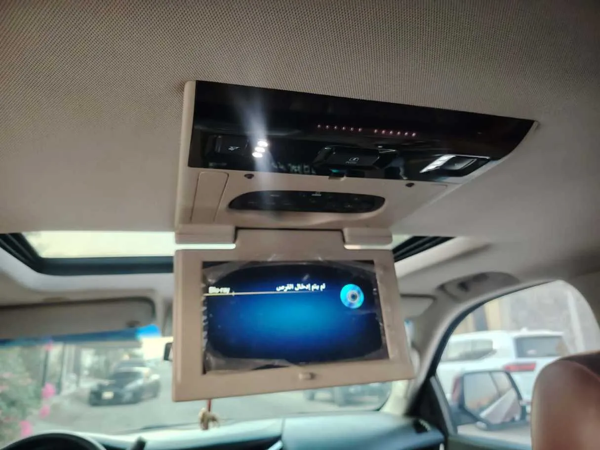Car image 42