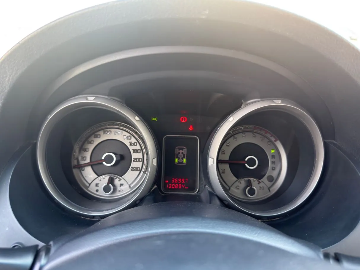 Car image 20