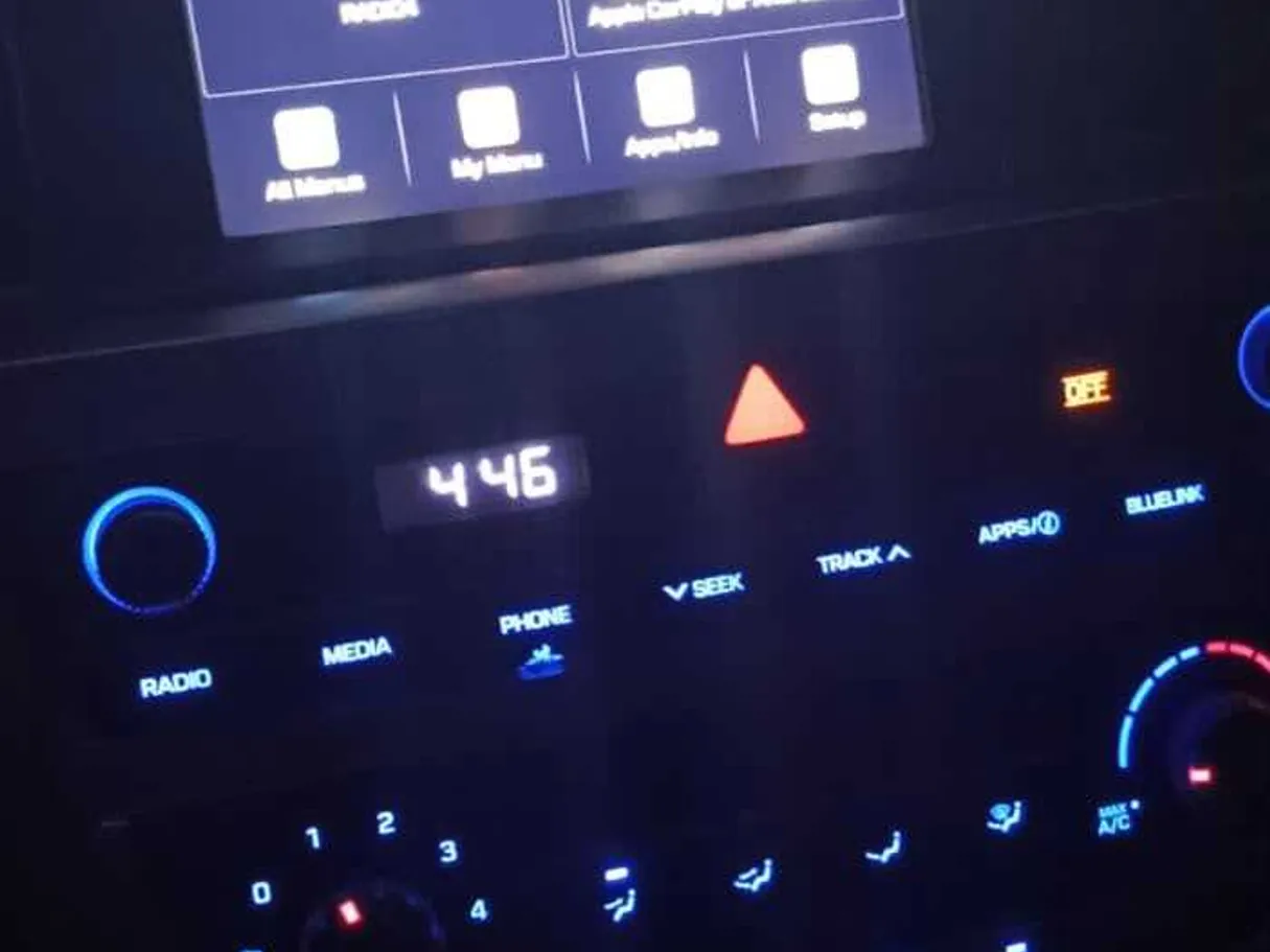 Car image 21
