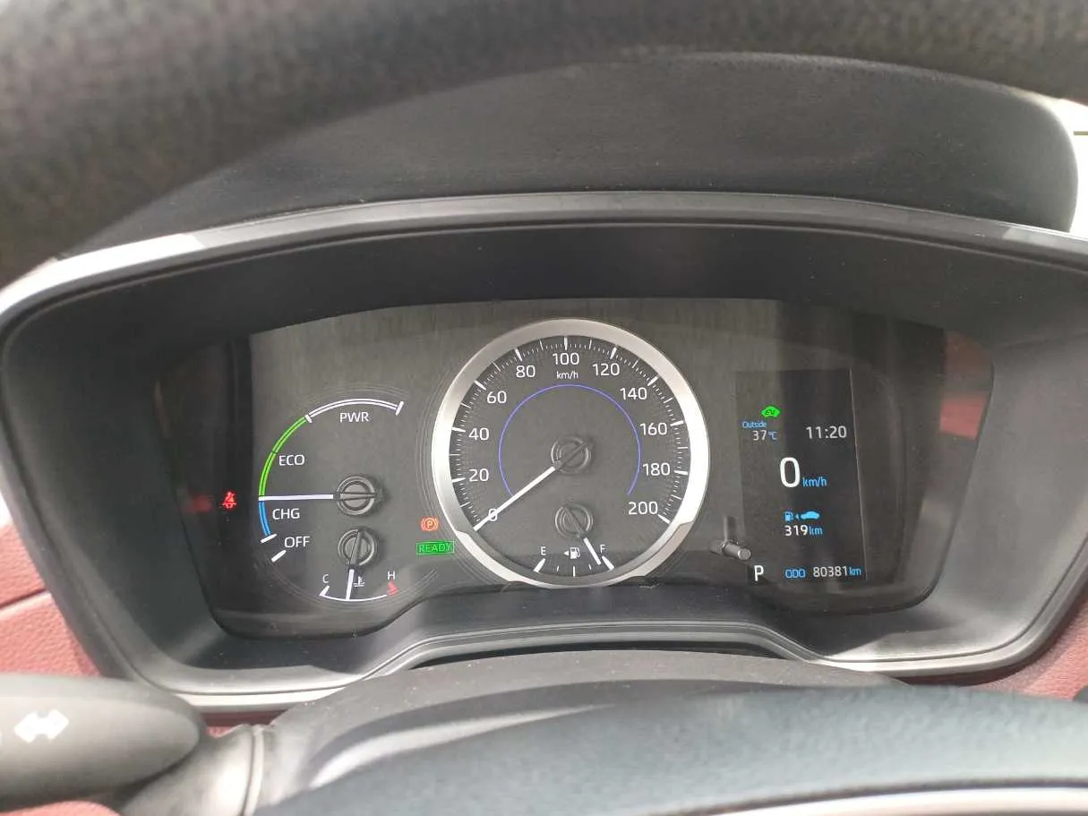 Car image 19