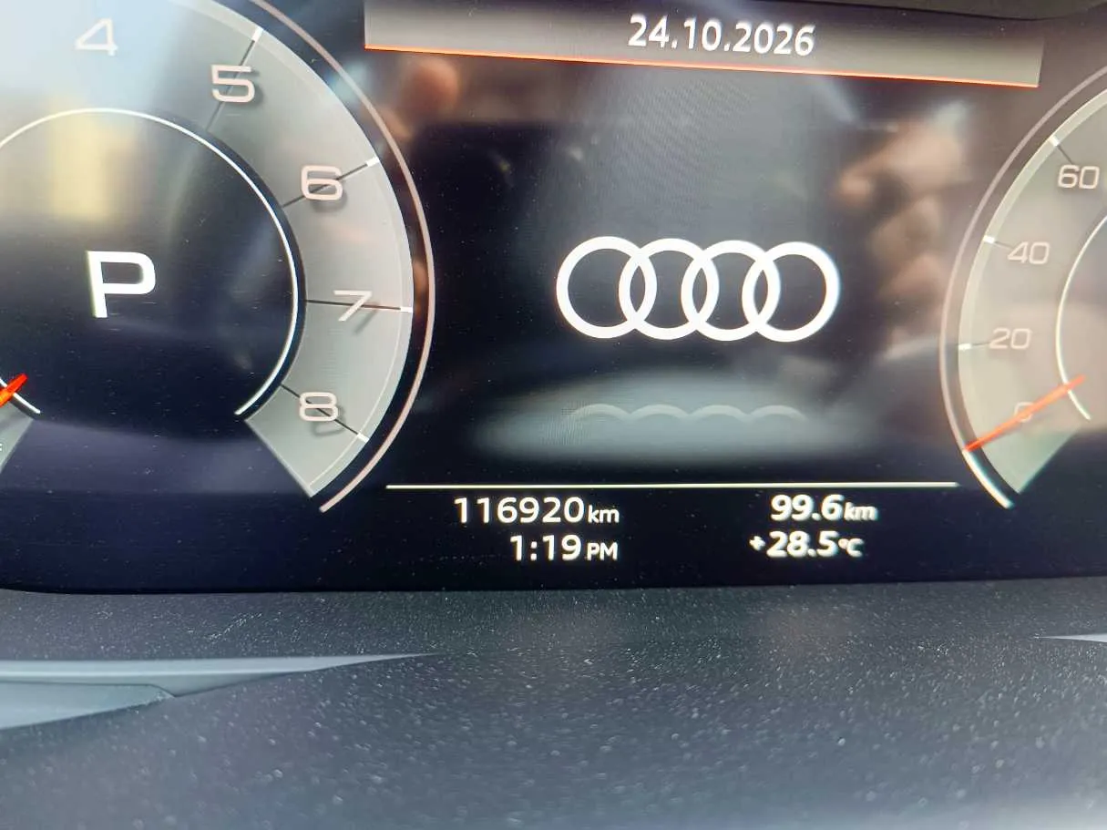Car image 28