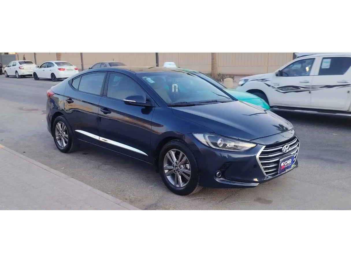 Car image 3