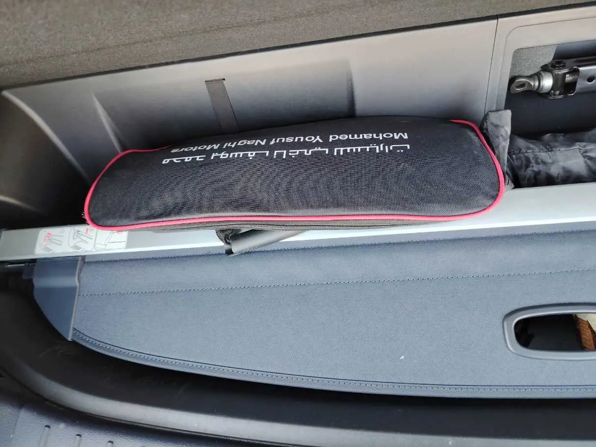 Car image 42