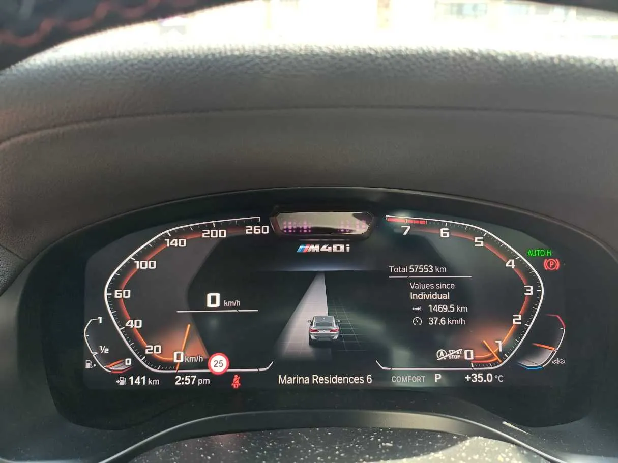 Car image 24
