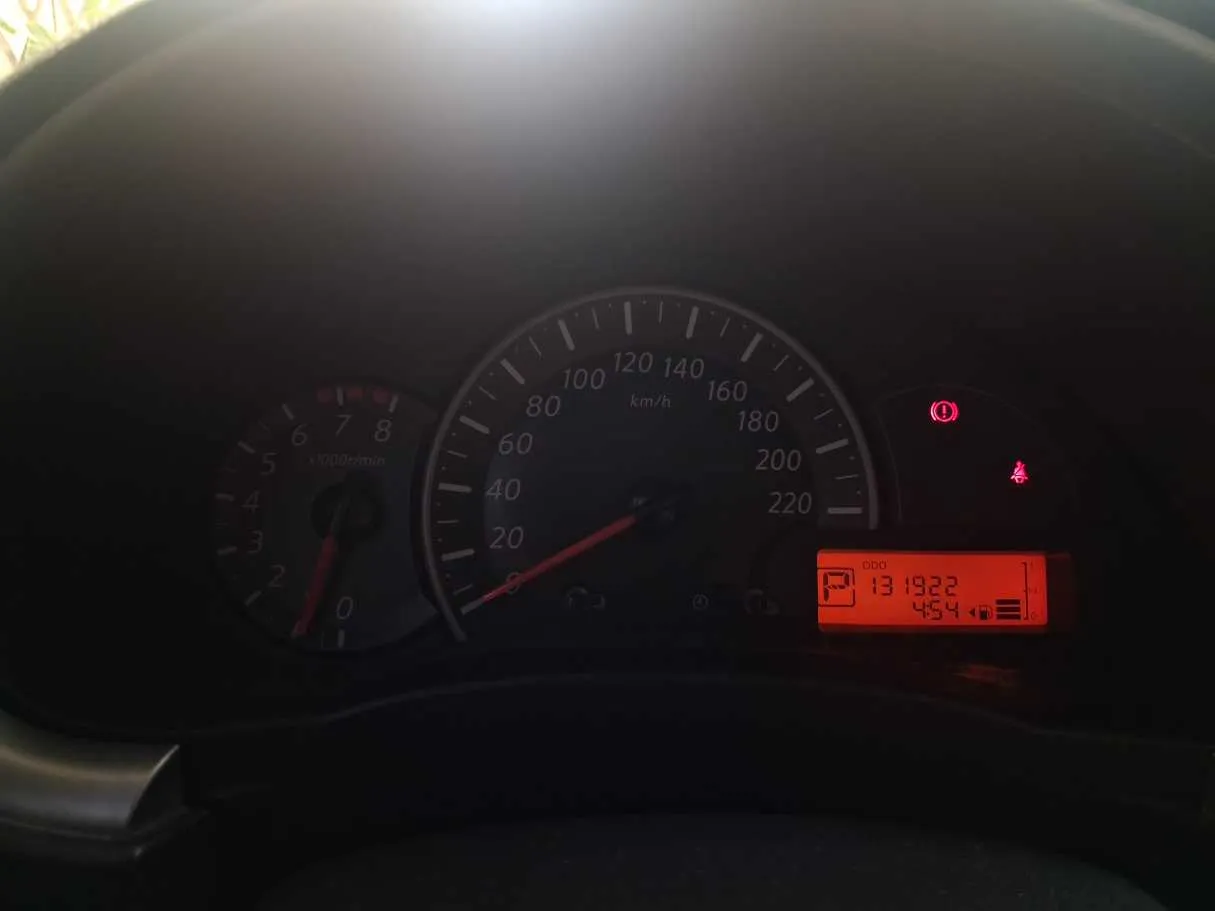 Car image 17