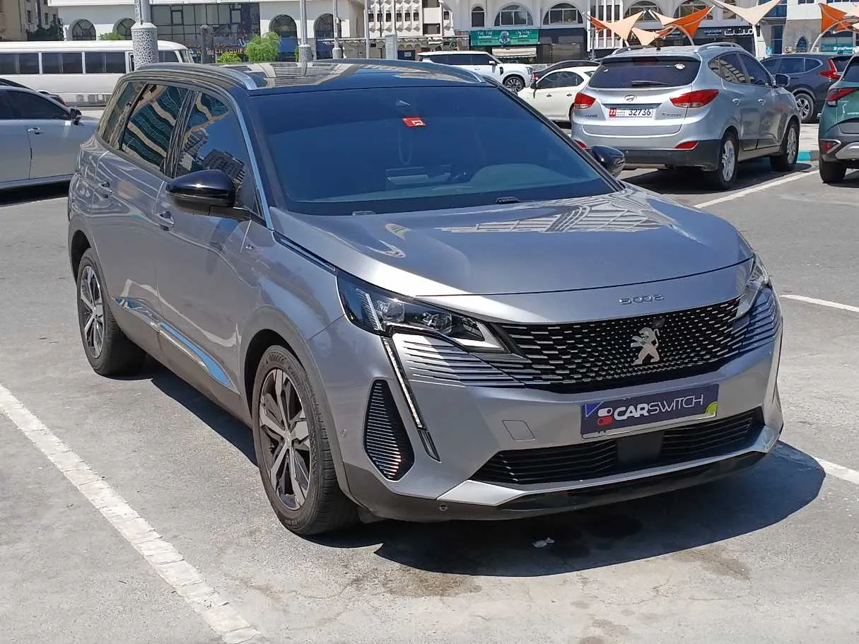 Car image 3