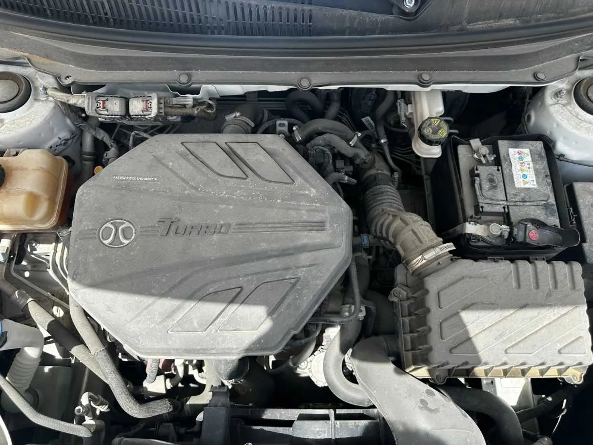 Car image 25