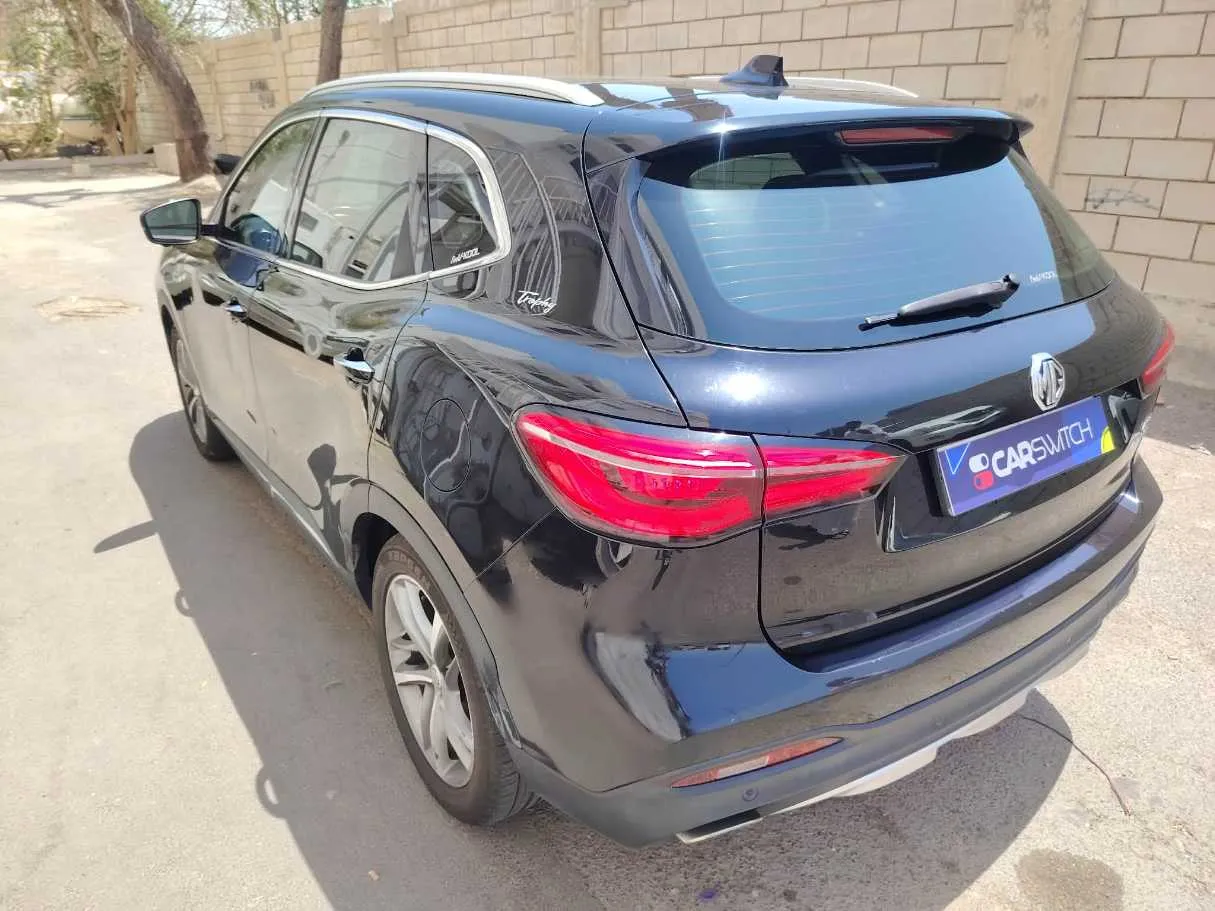 Car image 7