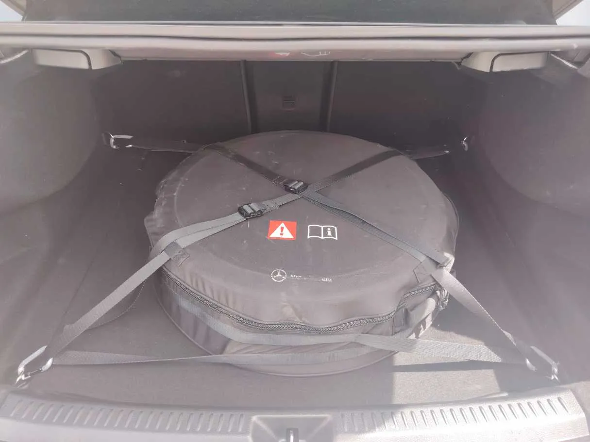 Car image 31