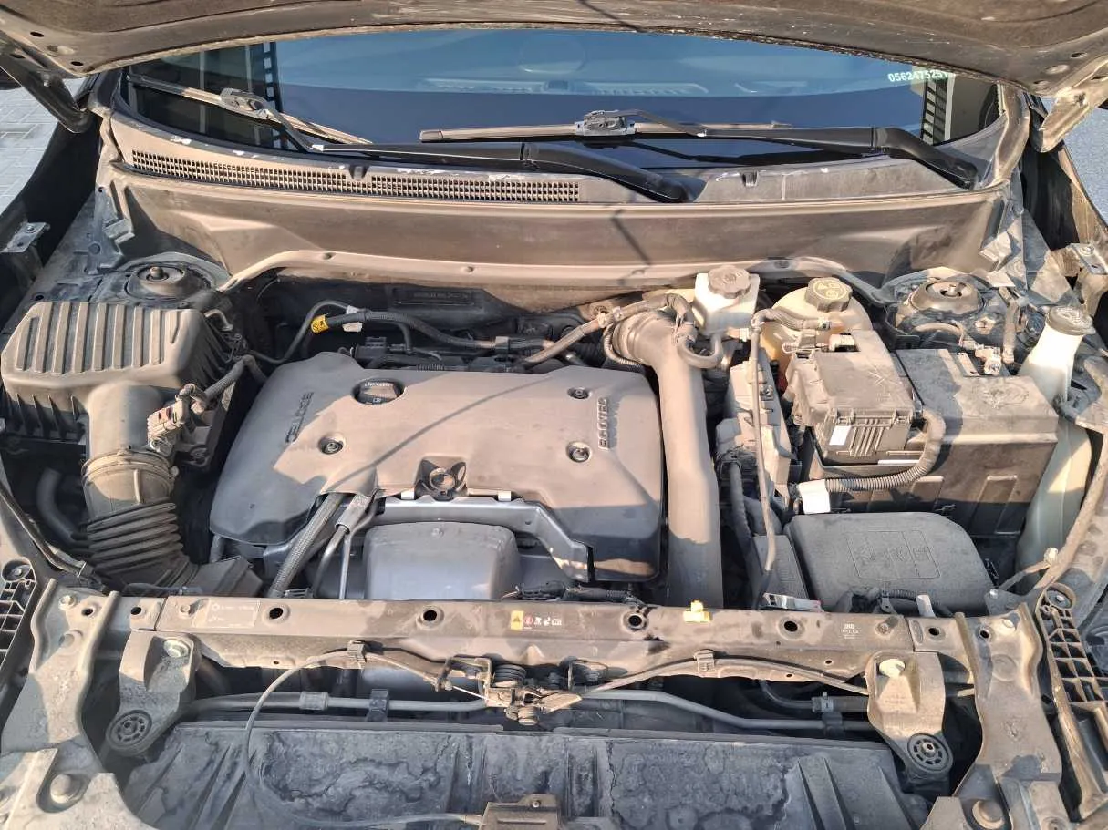 Car image 19
