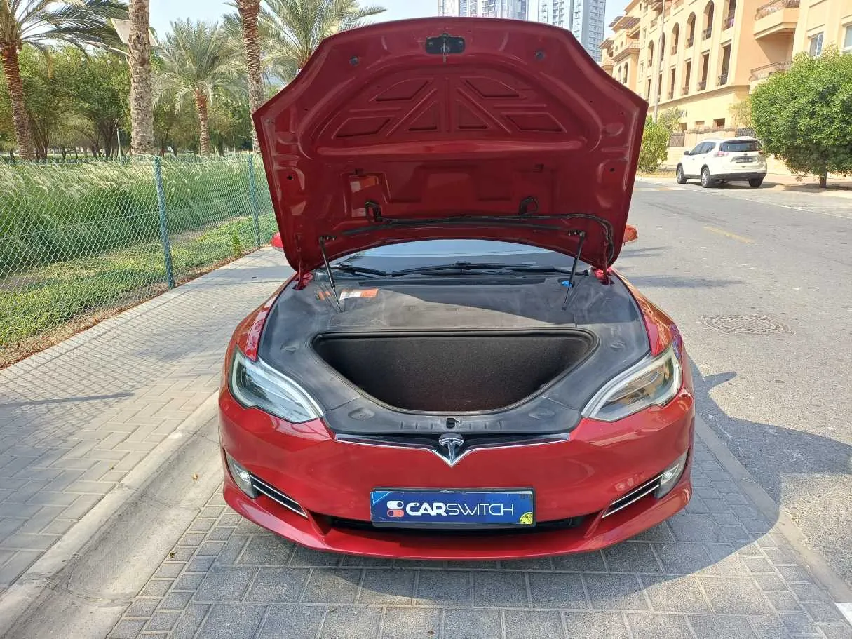 Car image 24